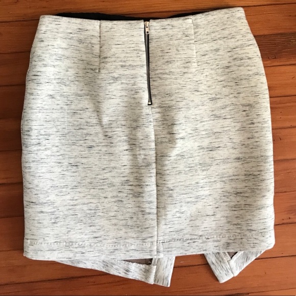 Scuba Tulip Skirt - Picture 4 of 4